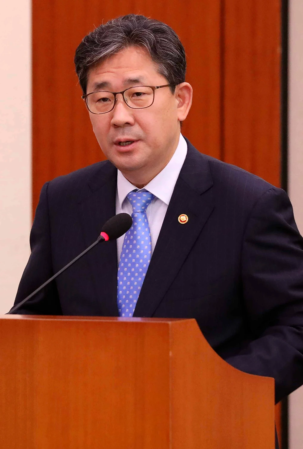 Sports Minister Park Yang-woo