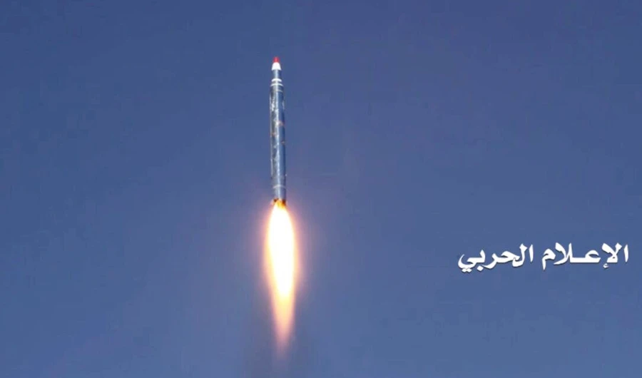 A ballistic missile is seen after it was fired toward the Saudi capital of Riyadh from an undisclosed location in Yemen, in this handout photo released December 19, 2017 by the Houthi movement's War Media. (REUTERS)