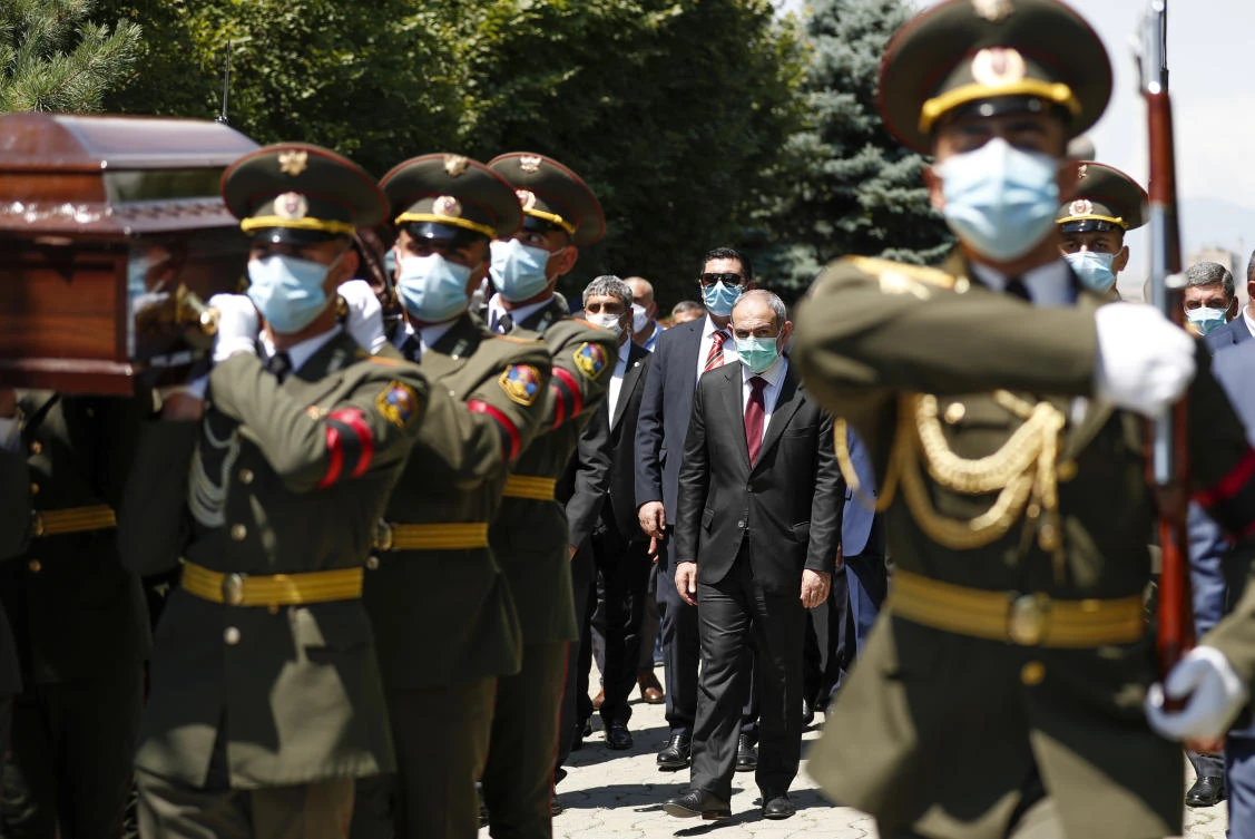 Russia ready to mediate talks between Armenia, Azerbaijan