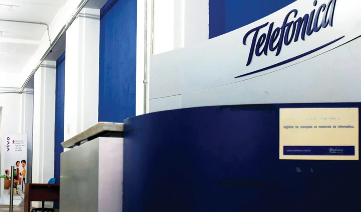 Telecoms firms bid for Oi’s mobile assets
