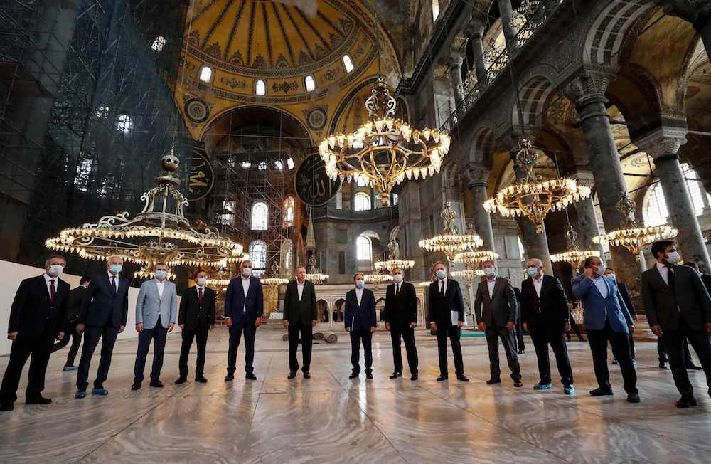 Hagia Sophia mosaics will be covered with curtains during prayers — Turkish presidential spokesman