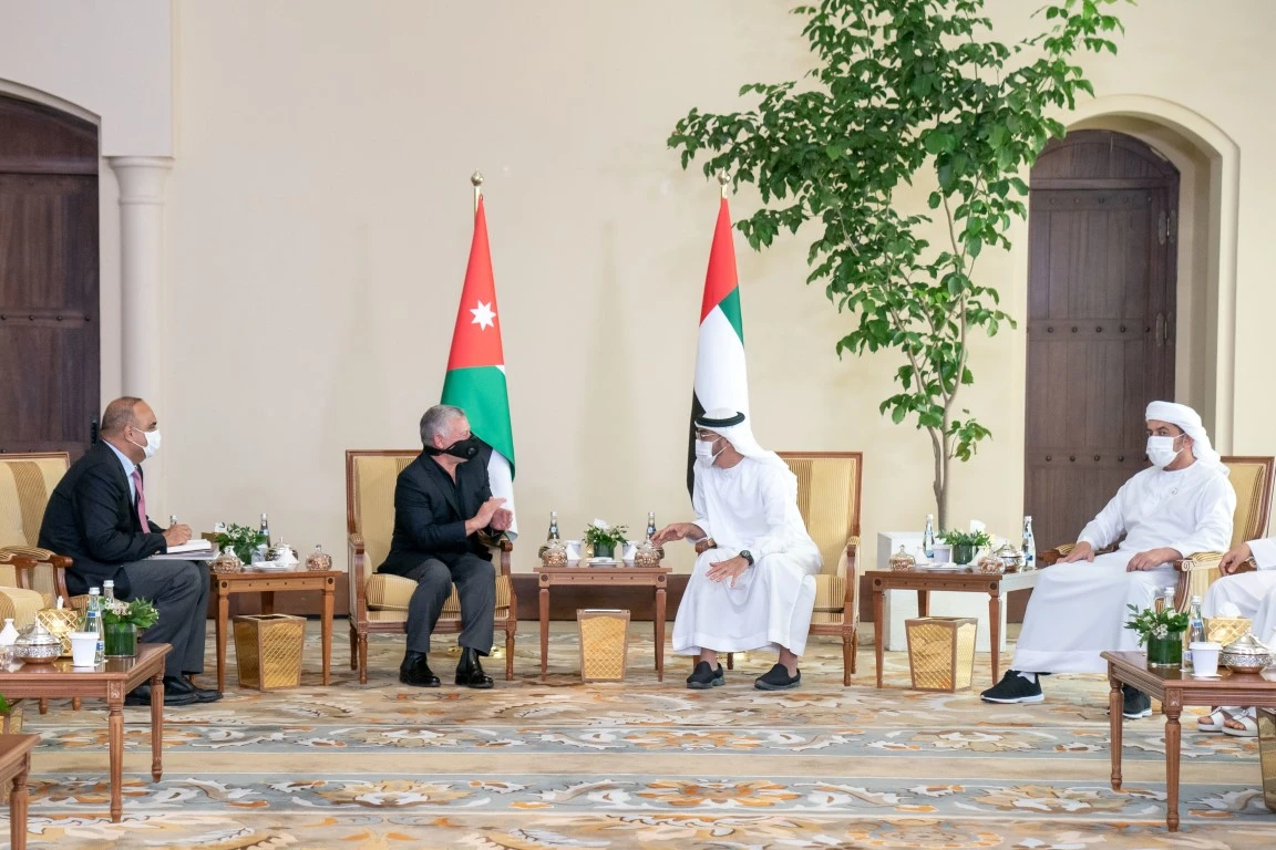 Other officials have also joined the meeting between Jordan’s King and Abu Dhabi’s Crown Prince. (WAM)