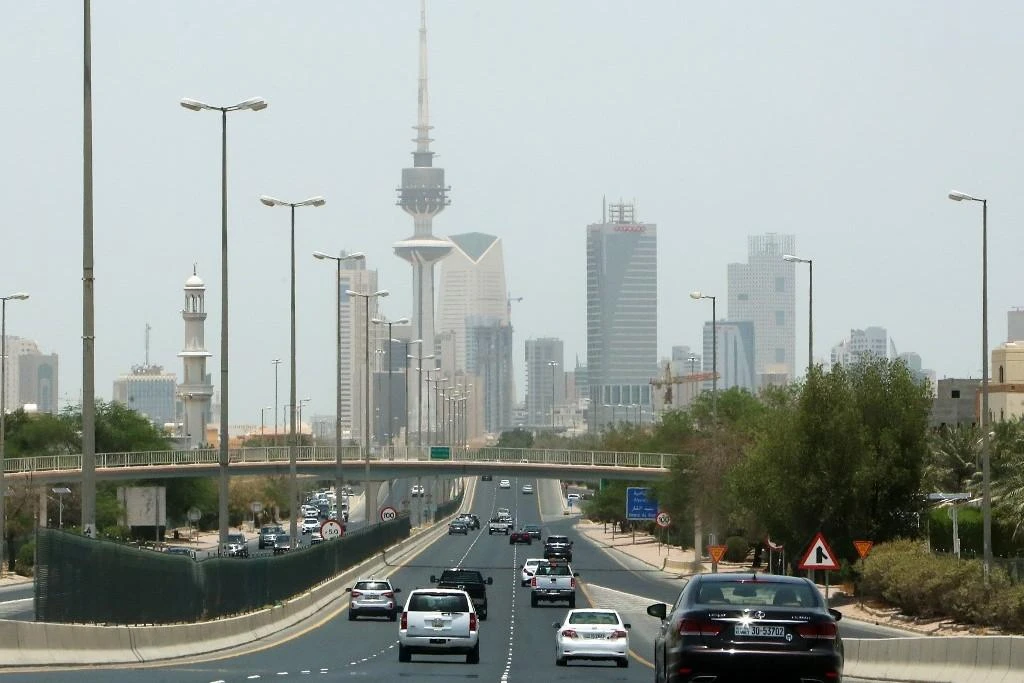 Kuwait’s cabinet has decided to ease the country’s partial curfew slightly so that it now begins at 9 p.m. and ends at 3 a.m. (File/AFP)