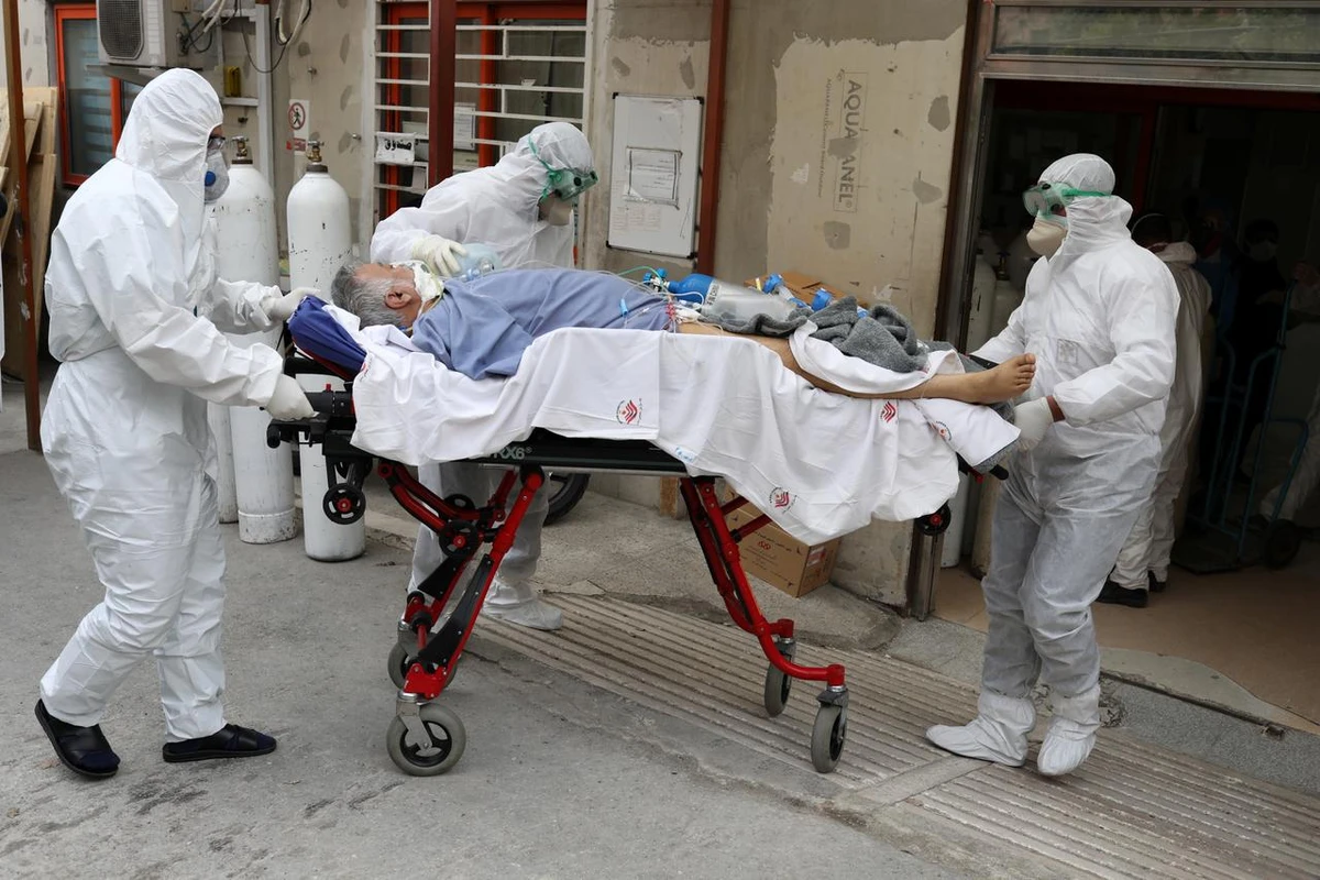 Health workers in Iran have paid a heavy price in their country's fight against the coronavirus pandemic. (File/Reuters)