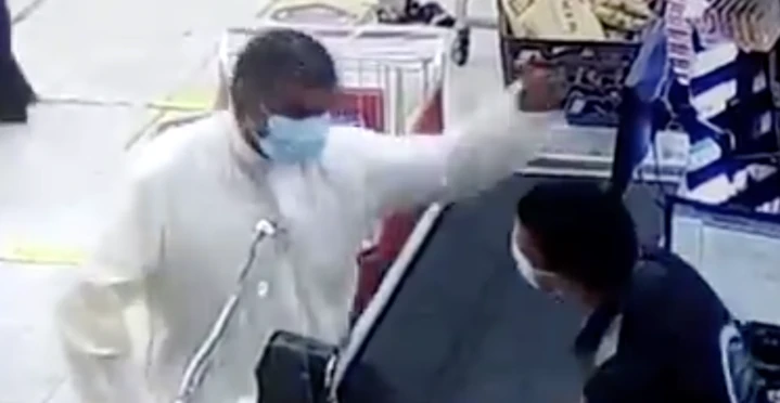 Kuwaiti man arrested after slapping Egyptian cashier