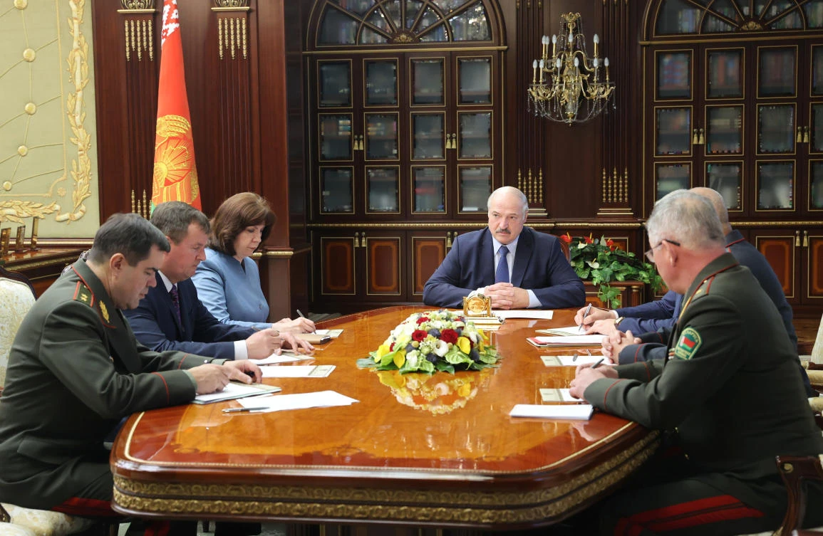 Belarusian President Alexander Lukashenko chairs an urgent security council meeting following the detention of more than 30 alleged Russian mercenaries, Minsk, Belarus, July 29, 2020. (Reuters)