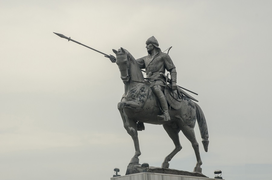 A statue of Osman Bey, the founder of the Ottoman Empire, in Yalova, Turkey. (Shutterstock)