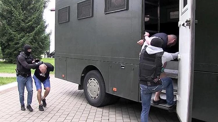 Belarusian special forces arrest suspected members of Russian paramilitary organization Wagner Group, Minsk, July 29, 2020. (AP Photo)