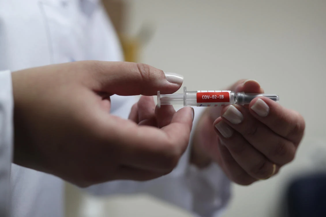 The United States government will pay Johnson & Johnson over $1 billion for 100 million doses of its potential coronavirus vaccine. (File/Reuters)