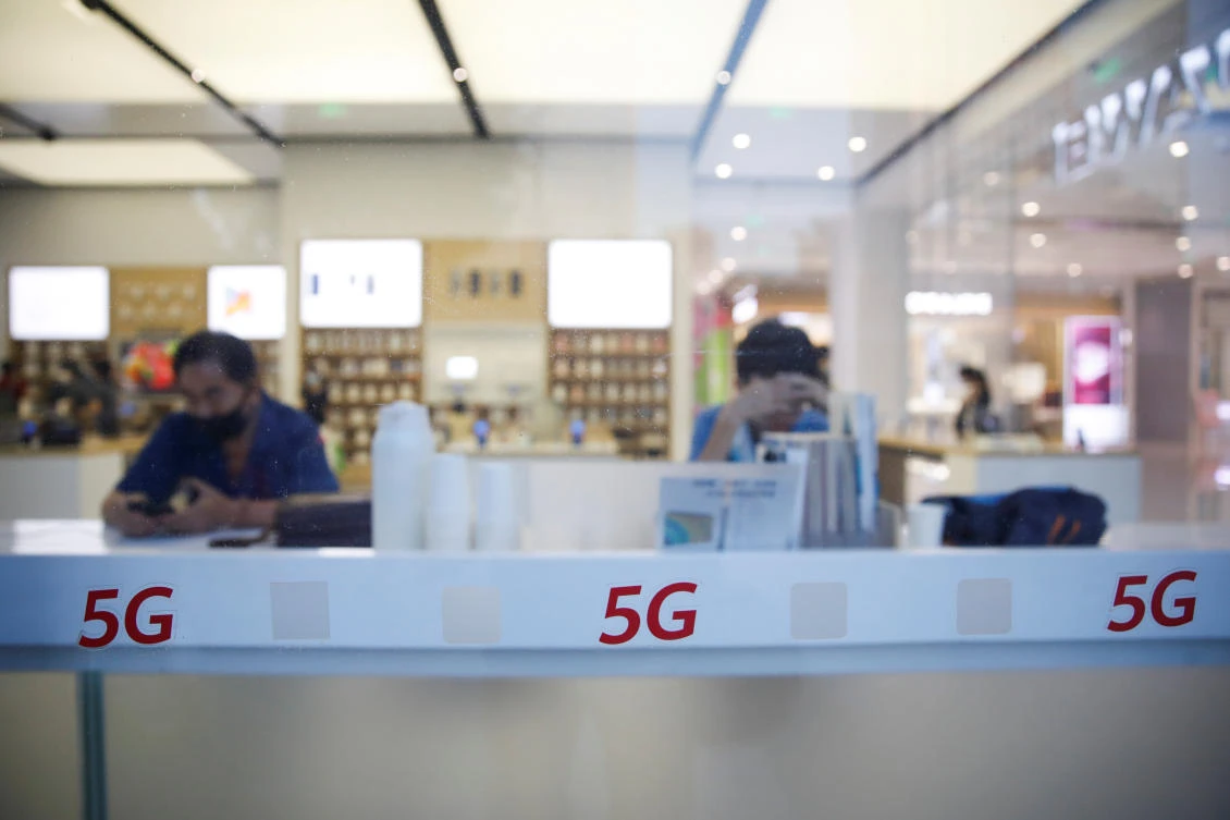 Huawei: Smartphone chips running out under US sanctions