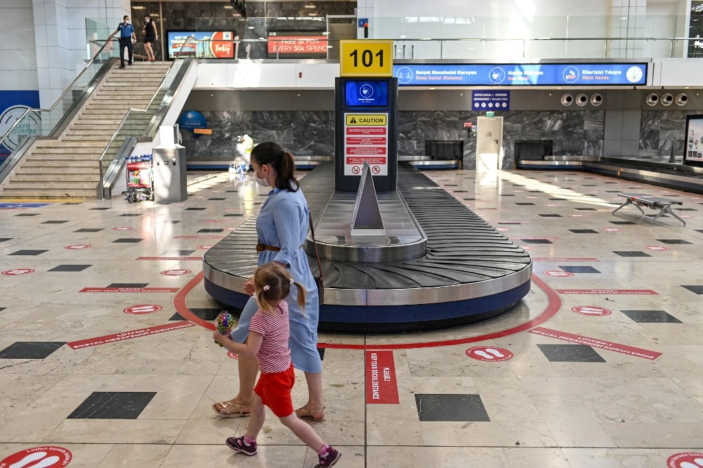 Turkey will also continue to allow flights to 48 other countries. (File/AFP)