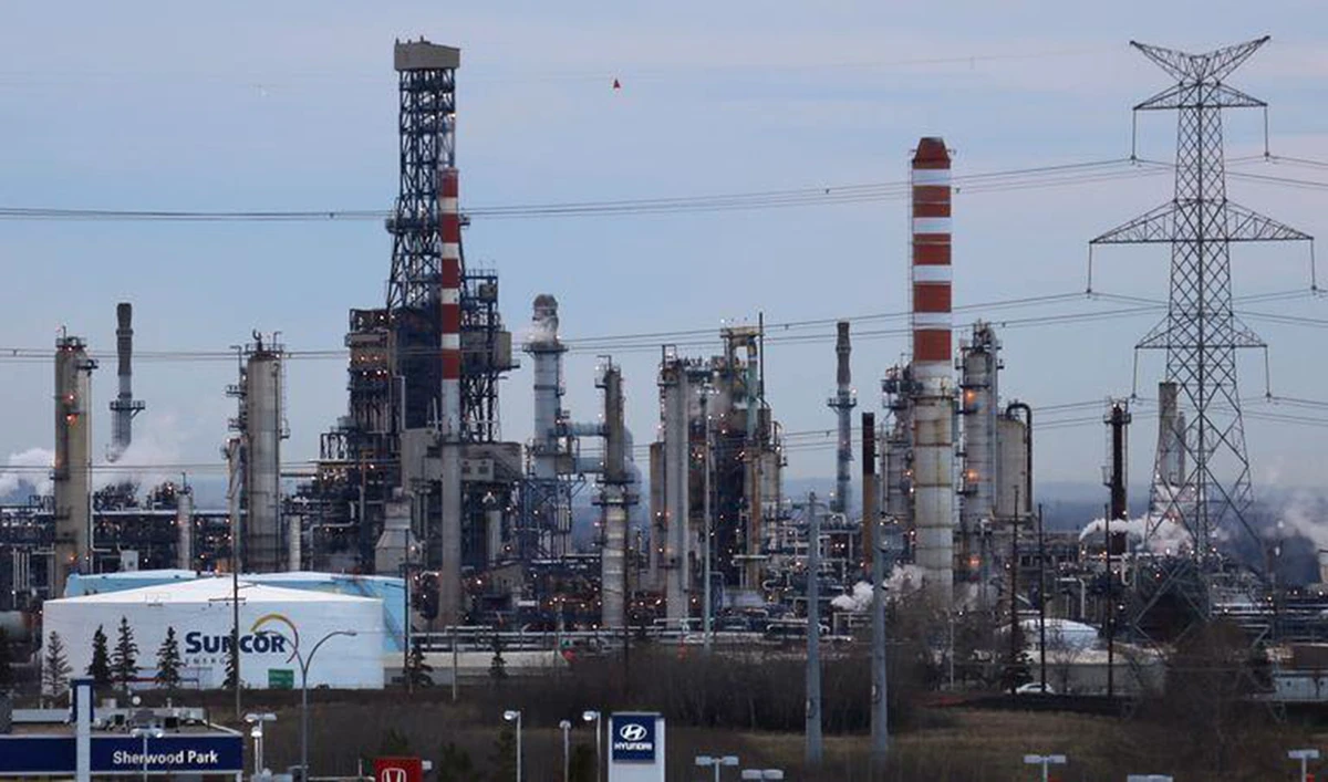 A Suncor refinery is seen in Sherwood Park, near Edmonton, Alberta, Canada. (Reuters)