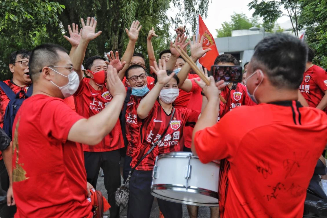 The Chinese Super League is planning to allow a very limited number of spectators into a high-profile match on August 22, 2020, the first time fans can attend a game since the coronavirus pandemic. (File/AFP)
