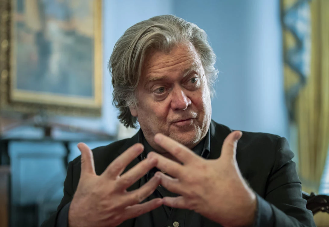 Ex-Trump adviser Steve Bannon charged in border wall scheme