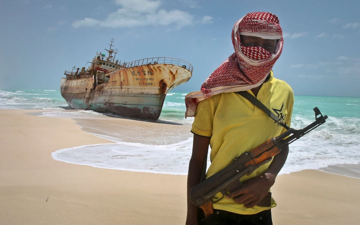 UK team helps free Iranian hostages from Somali pirates