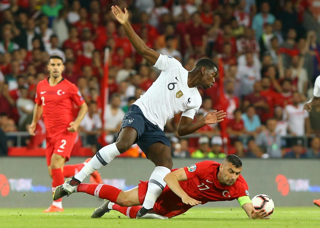 Pogba tests positive for COVID-19, replaced in France squad
