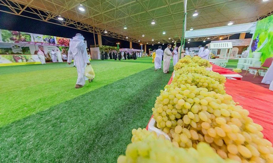 Saudi Arabia announced 28 more deaths from COVID-19 and 1,069 new cases of the disease on Friday. (File/SPA)