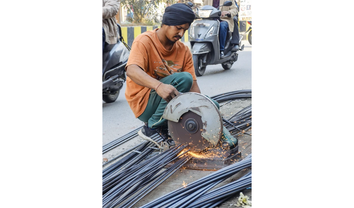 Chinese buyers snap up Indian steel, defying trade tensions