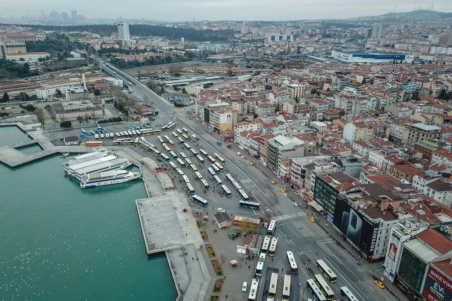 A picture taken on March 26, 2020 shows a general view over the Kadikoy district on the Anatolian side of Istanbul, deserted due to the COVID-19 pandemic caused by the coronavirus. (File/AFP)