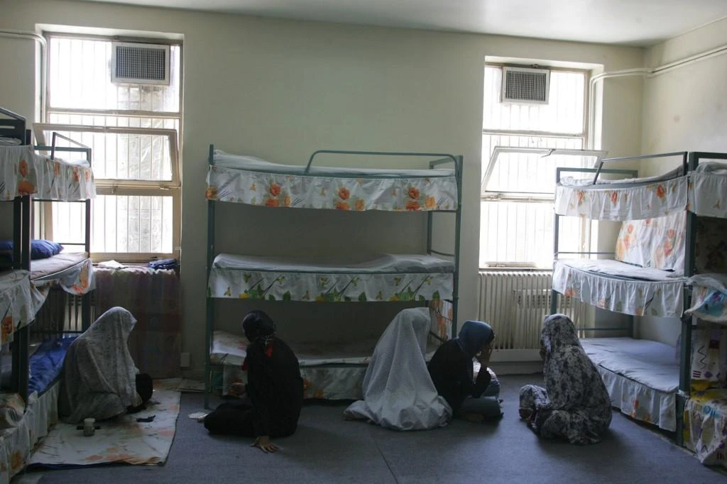 At Tehran’s Evin prison, 12 of 17 incarcerated people tested in Ward 8 were positive for coronavirus in August. (File/AFP)