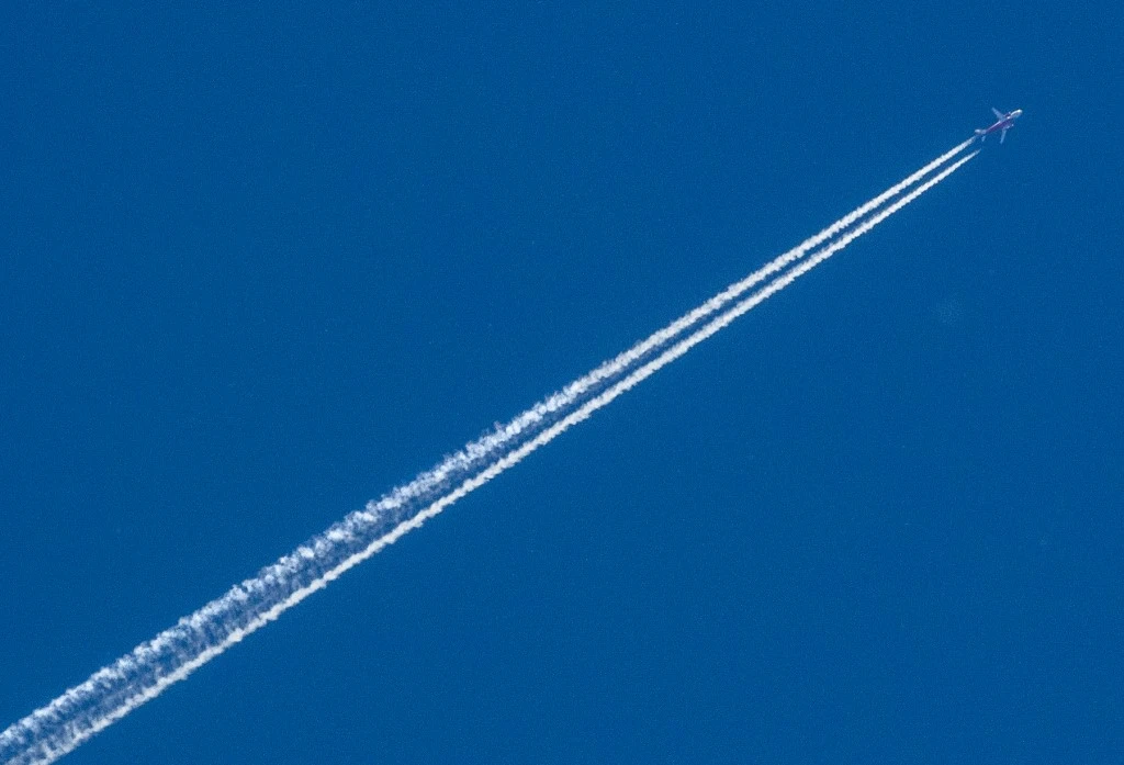 Over half of 1,209 Twitter poll voters say that Qatar will not open its airspace to Israeli flights, while 49 percent disagree and believe Doha will open its airspace to Israel. (File/AFP)