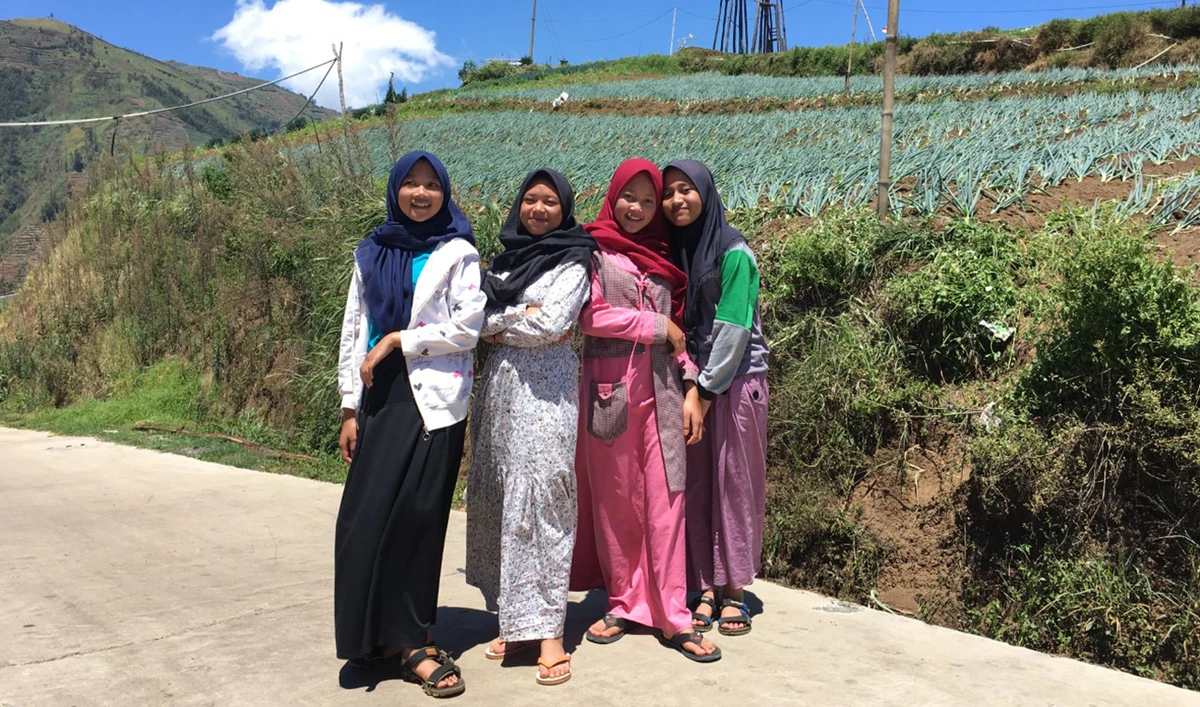 Indonesian students send mixed signals on remote learning
