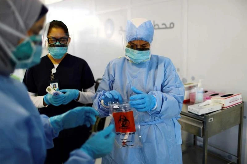 UAE coronavirus cases drop after topping 1,000 a day earlier