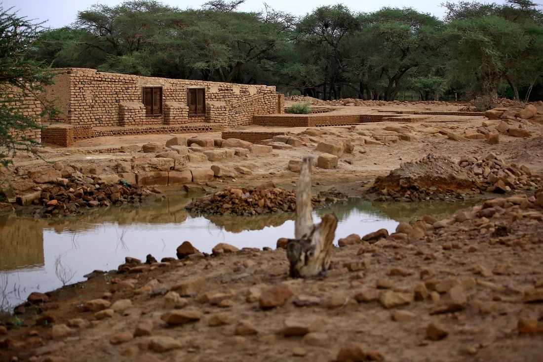 In addition, the Kingdom continued its support to Sudan to face the new Coronavirus (COVID-19) pandemic by sending a plane carrying 105 tons of medical supplies. (File/AFP)