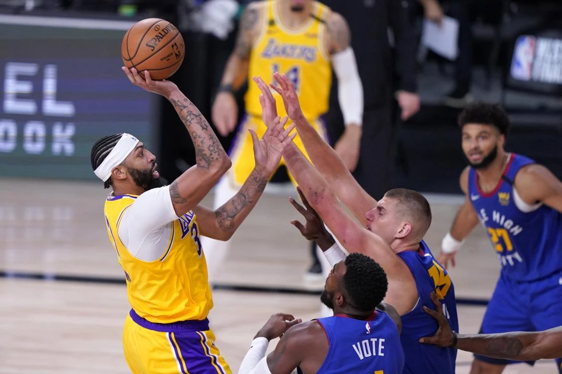 The top-seeded Lakers opened a double-digit lead in the first half that they easily extended in the third quarter. (AP)