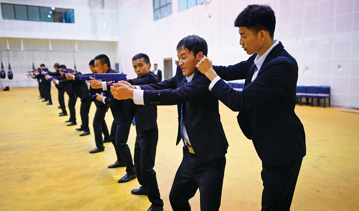 China’s rich seek bodyguards schooled in digital arts