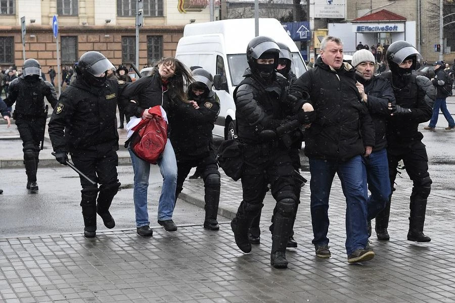 Police in Belarus detained 442 people at protests on Sunday