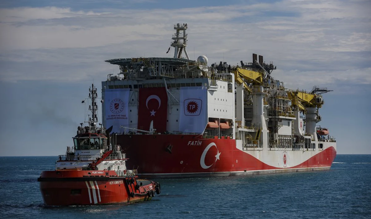 Turkey's drilling ship, Fatih, is sailing through Bosphorus toward Black Sea in this file photo, in Istanbul. (AP)