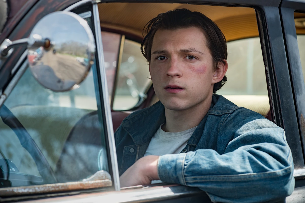 REVIEW: It’s a tough, brutal world in ‘The Devil All the Time’