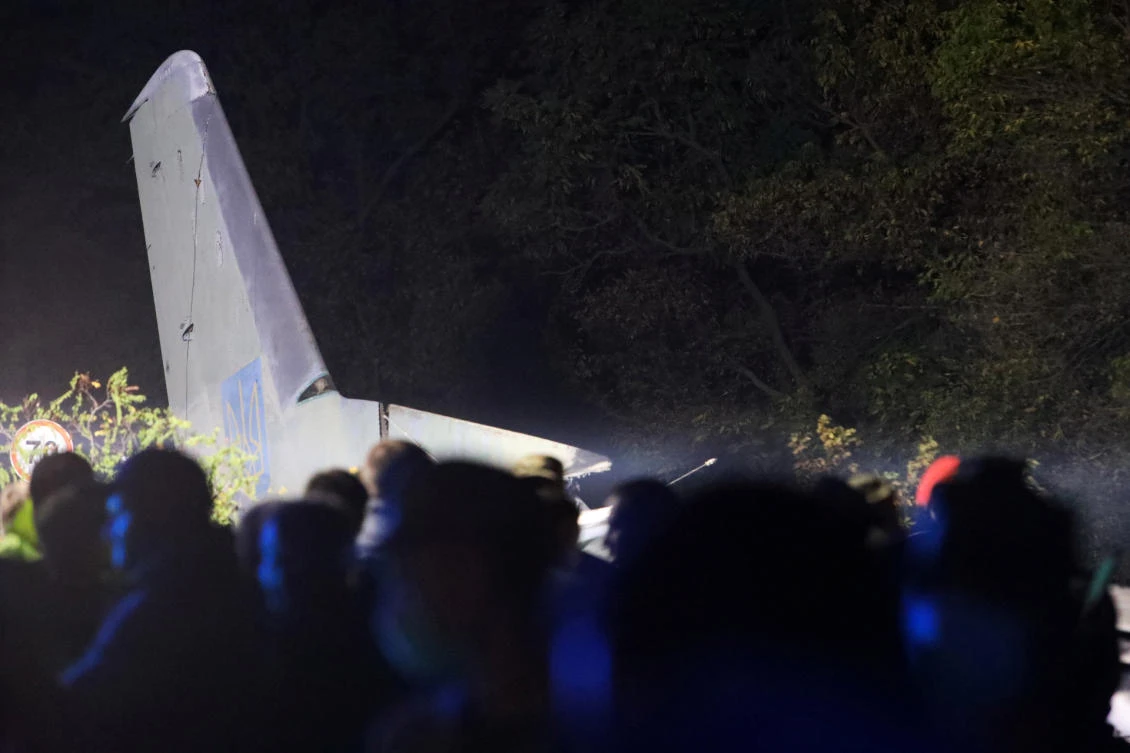 The wreckage of the Ukrainian military Antonov An-26 plane after crashing near Chuhuiv, Ukraine, September 25, 2020. (Reuters)