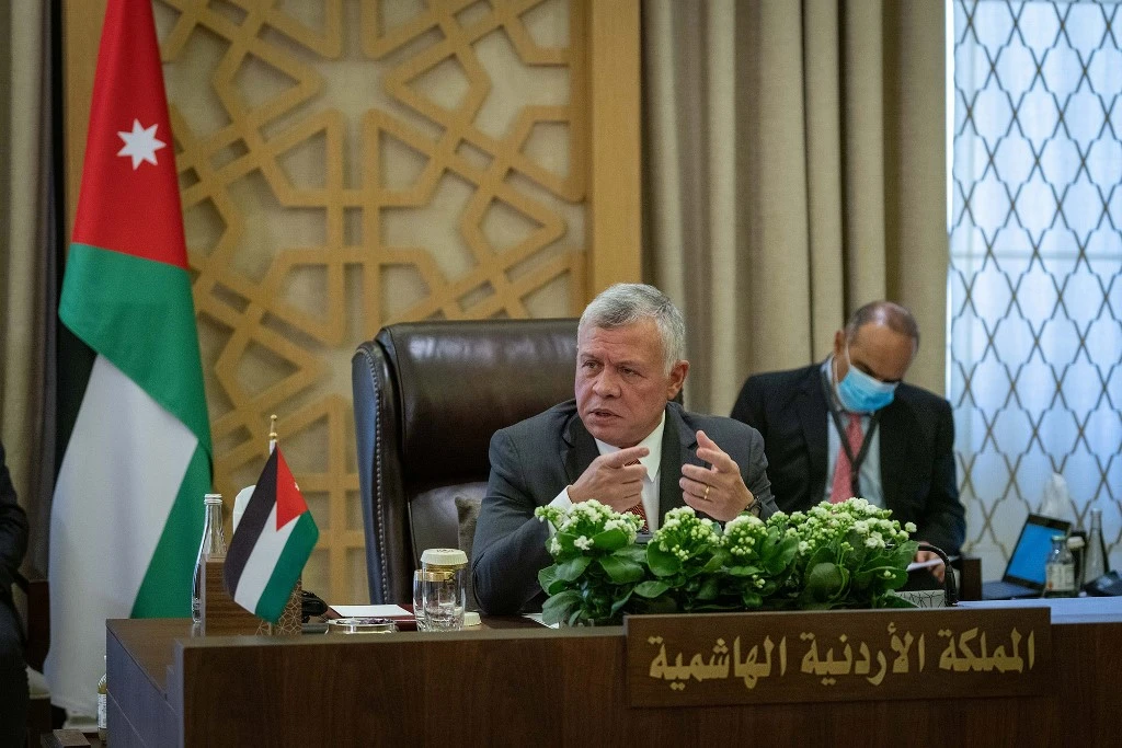 Jordan’s monarch dissolves parliament in preparation for November election