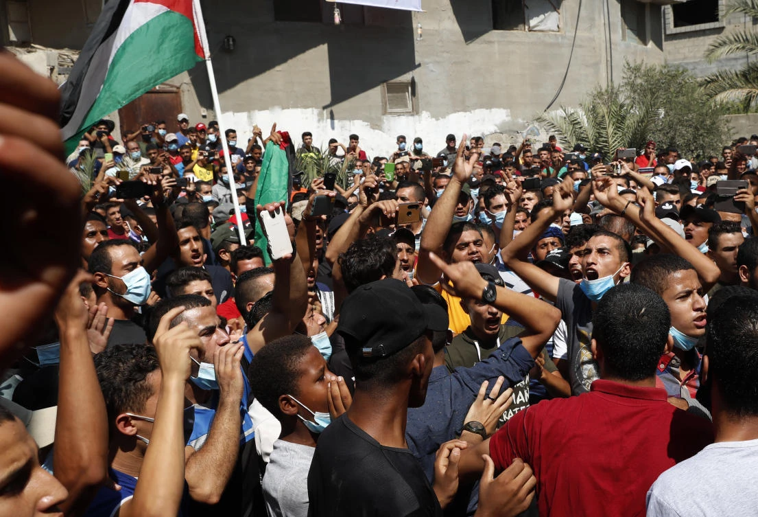 Palestinians say two Gaza fishermen shot dead by Egypt
