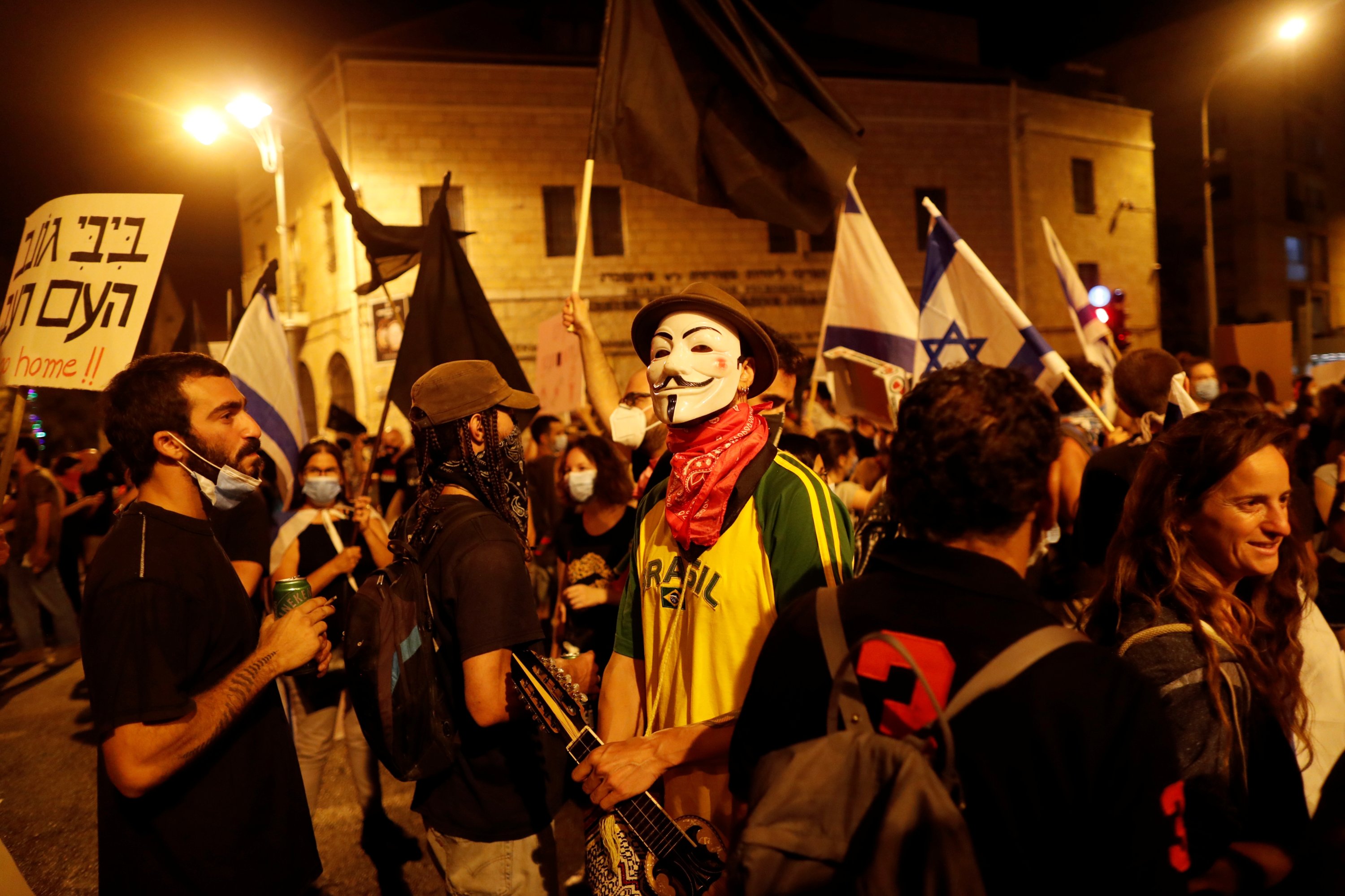Israeli protesters’ simple message to embattled Netanyahu