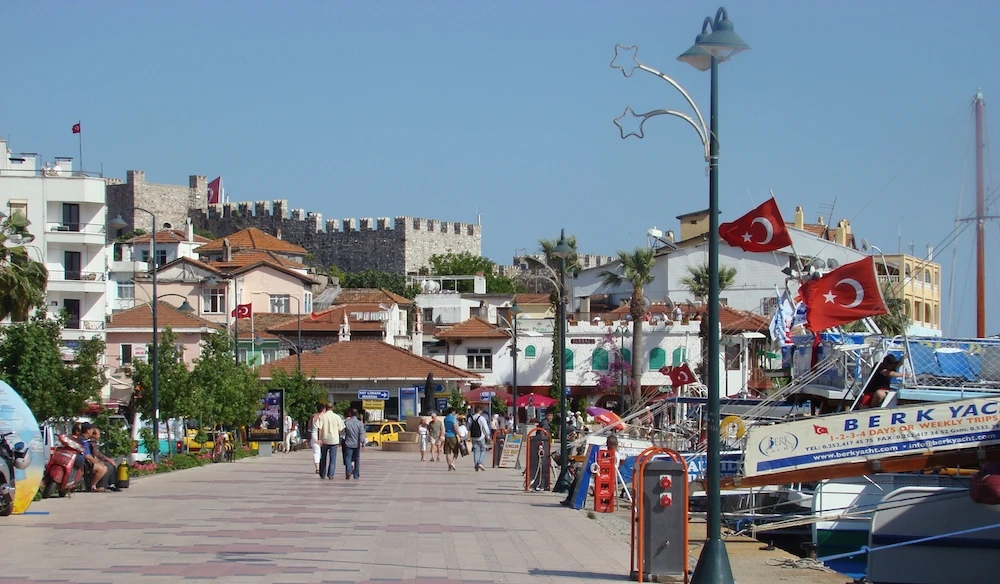 British man dies, two others critically ill during visit to Turkey to get dental whitening treatment