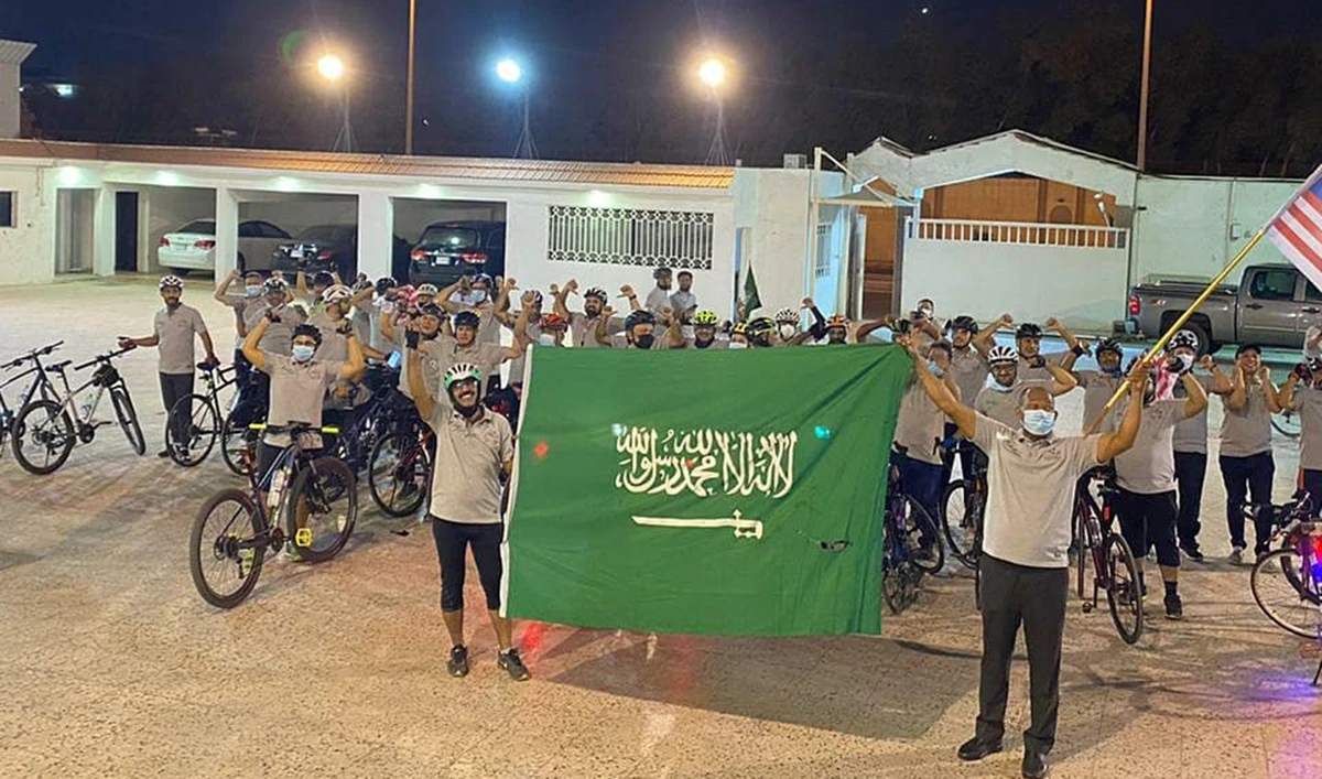 Jeddah cycling group combines fitness with tourism