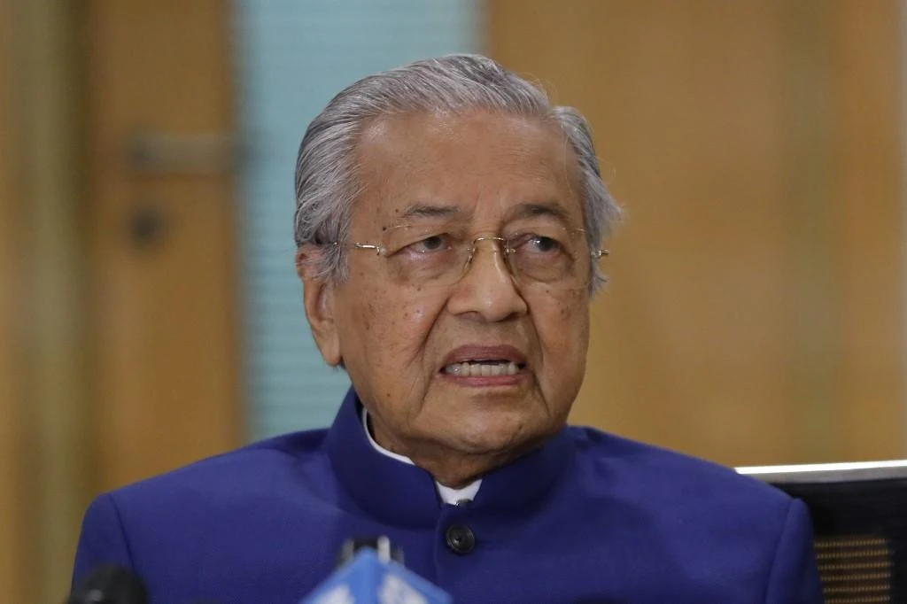 Malaysia’s Mahathir says political uncertainty won’t end with Anwar as PM