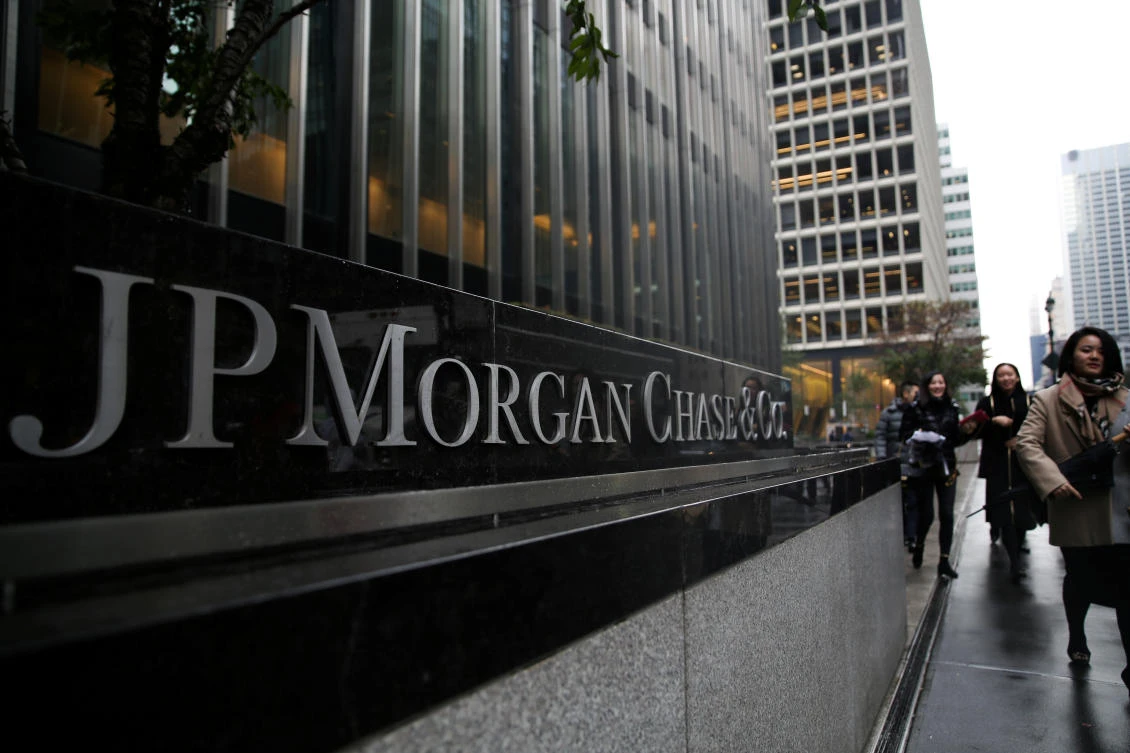 A sign of JP Morgan Chase Bank is seen in front of their headquarters tower in Manhattan, New York, US. (File/Reuters)
