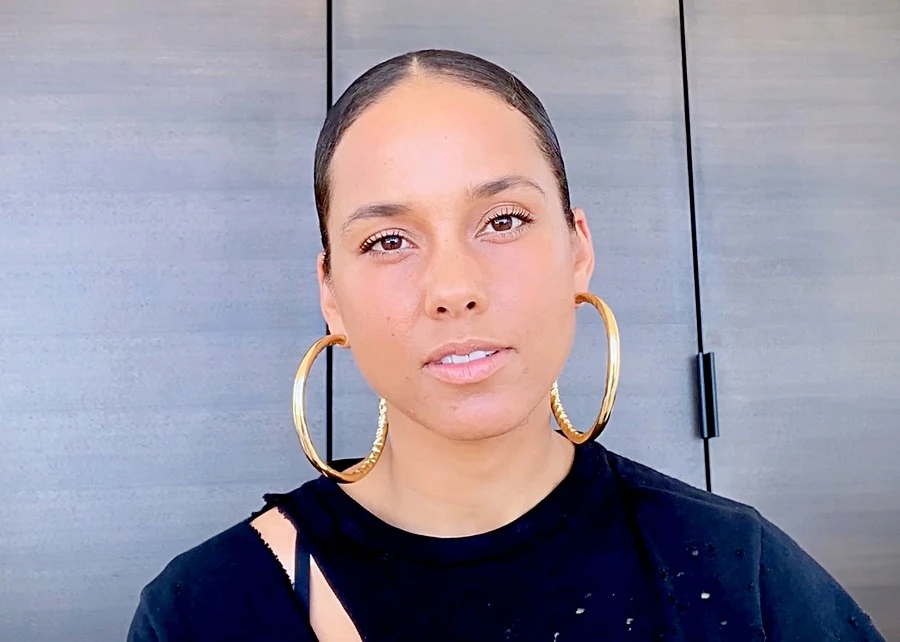 Alicia Keys dons Yousef Al-Jasmi bodysuit for glittering performance