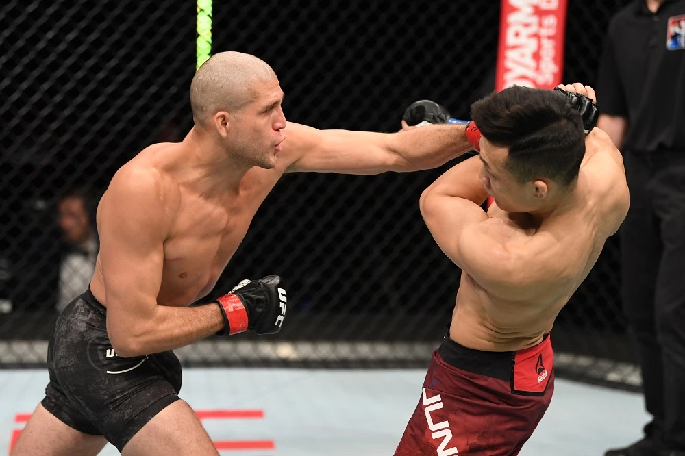 Brian Ortega, left, defeated his opponent Chan Sung Jung via a unanimous decision. (Getty Images/UFC)