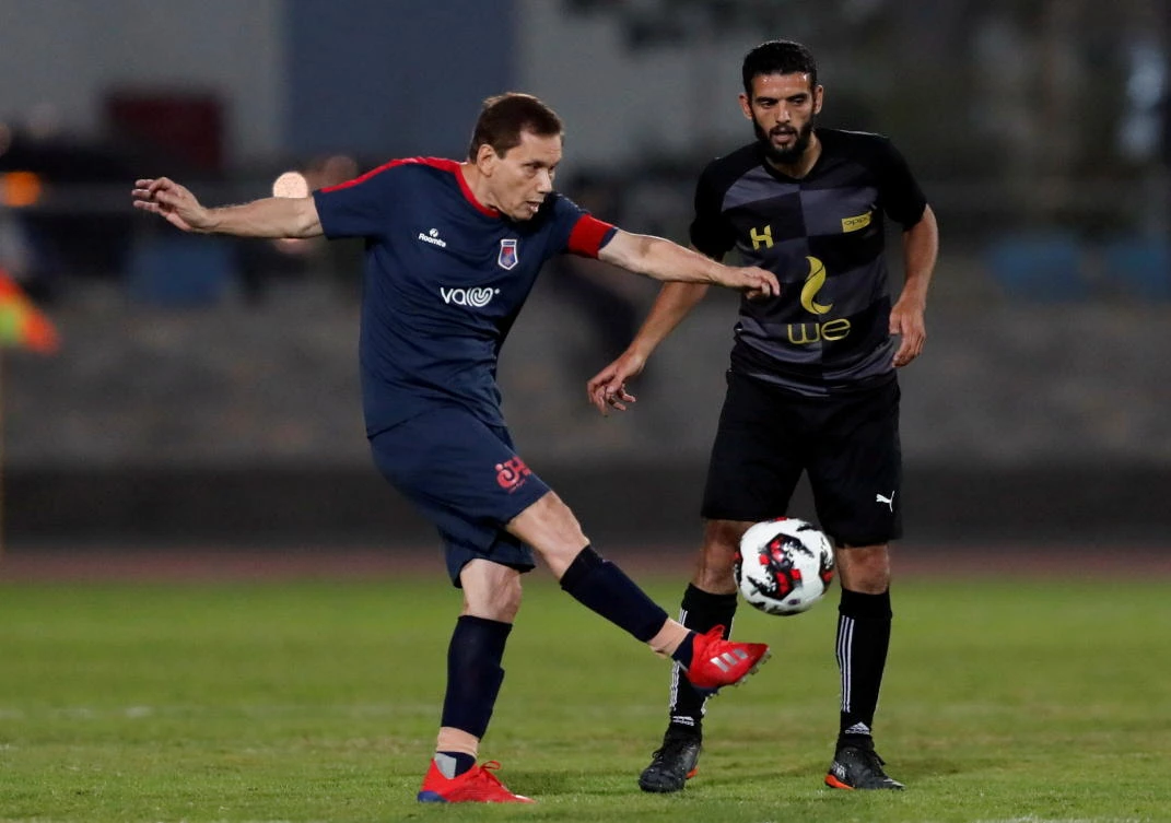 Egyptian grandfather becomes world’s oldest football pro