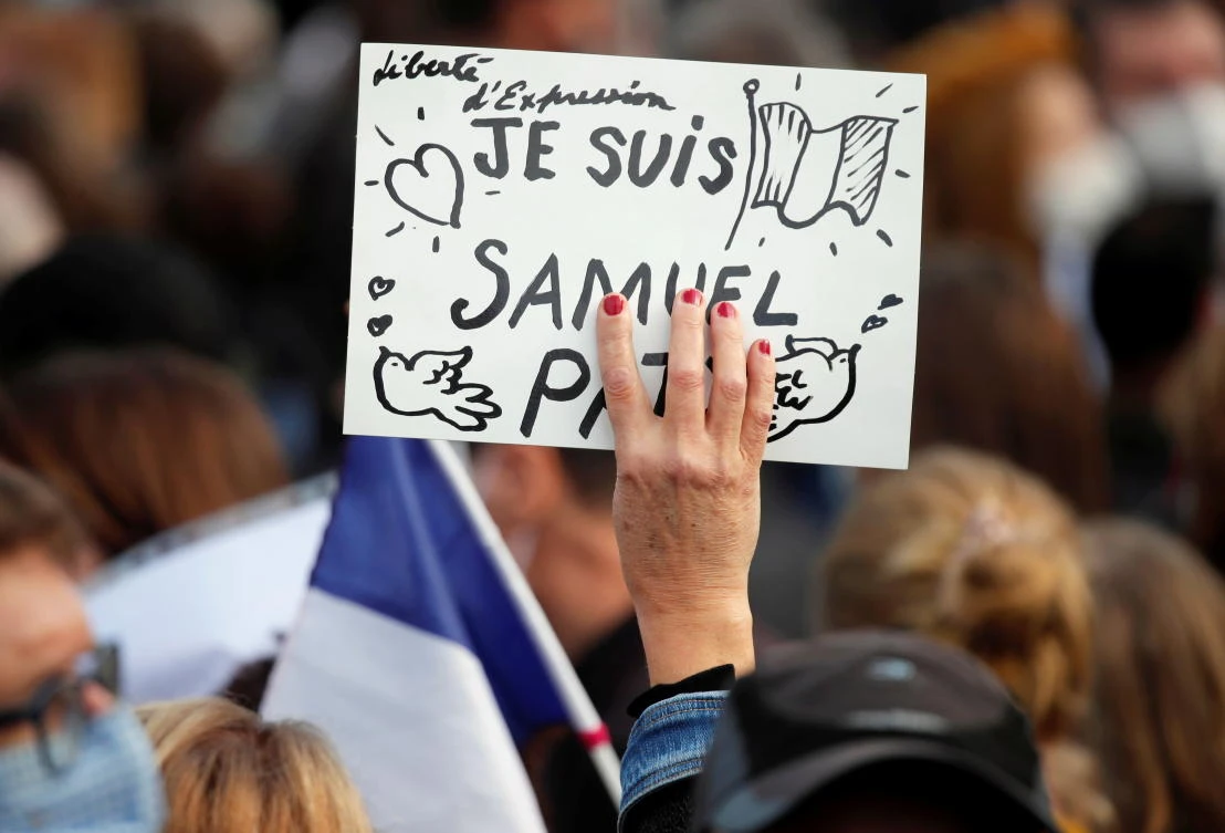 French premier joins nationwide tributes to beheaded teacher