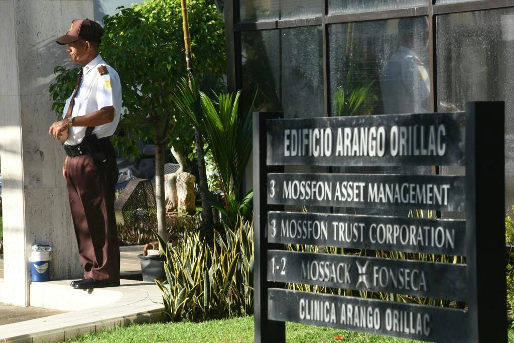 Arrest warrants issued for founders of Panama Papers firm: report