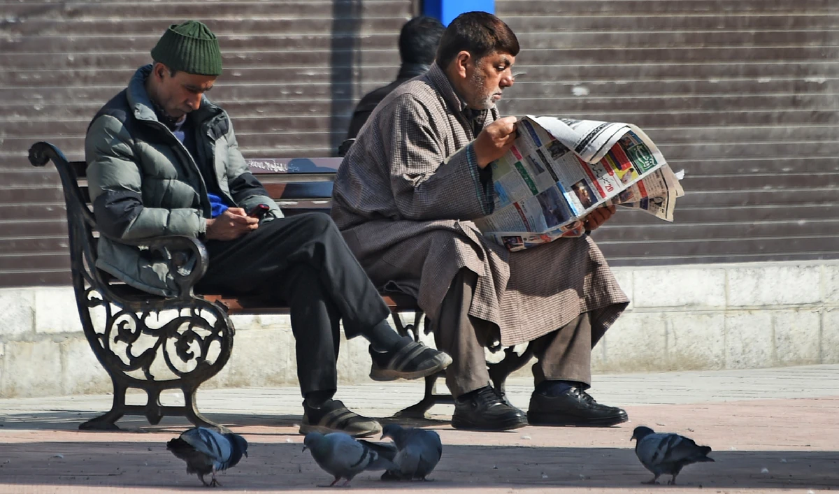 Rights group, journalists condemn closure of Kashmir’s oldest newspaper