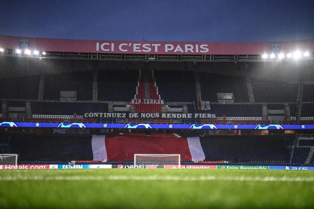 Paris Saint-Germain were badly hit by the coronavirus at the start of the current Ligue 1 season when Neymar, Kylian Mbappe, Angel Di Maria and Leandro Paredes all had to self-isolate after a holiday. (AFP)