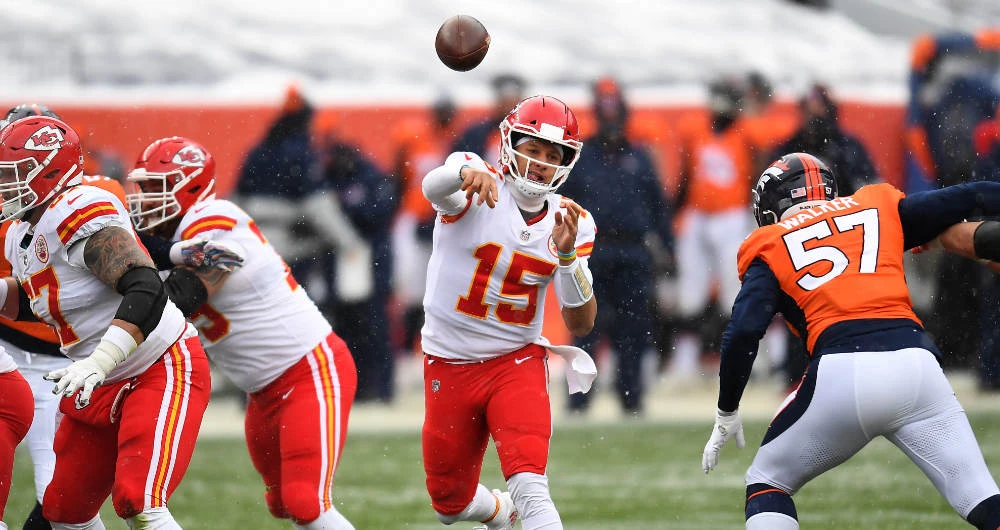Chiefs rout Broncos 43-16 as Mahomes barely breaks a sweat