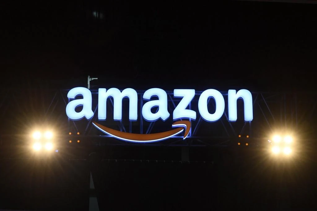 Amazon, Reliance and Walmart-backed Flipkart have been locked in a frenzied contest for a share of India’s lucrative online market. (AFP file photo)